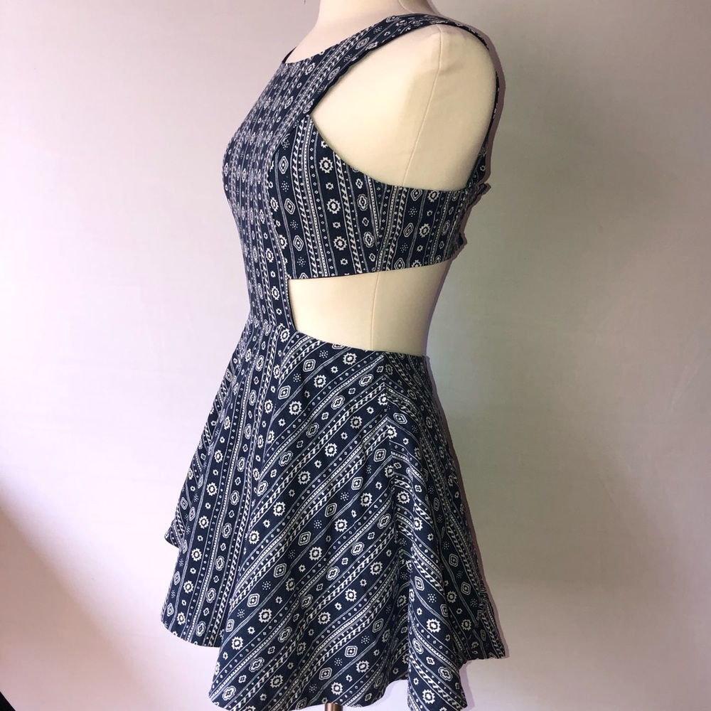 Lucca Couture Navy Cutout Dress Women’s Size XS - Picture 2 of 9